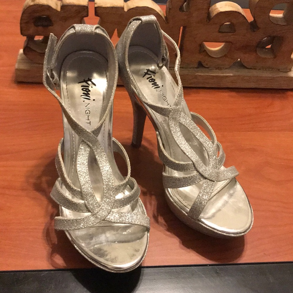 Fiona night silver heels